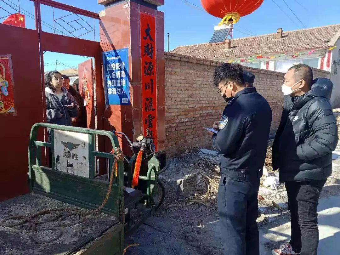 狼队中卫成为关注焦点，坚守防线