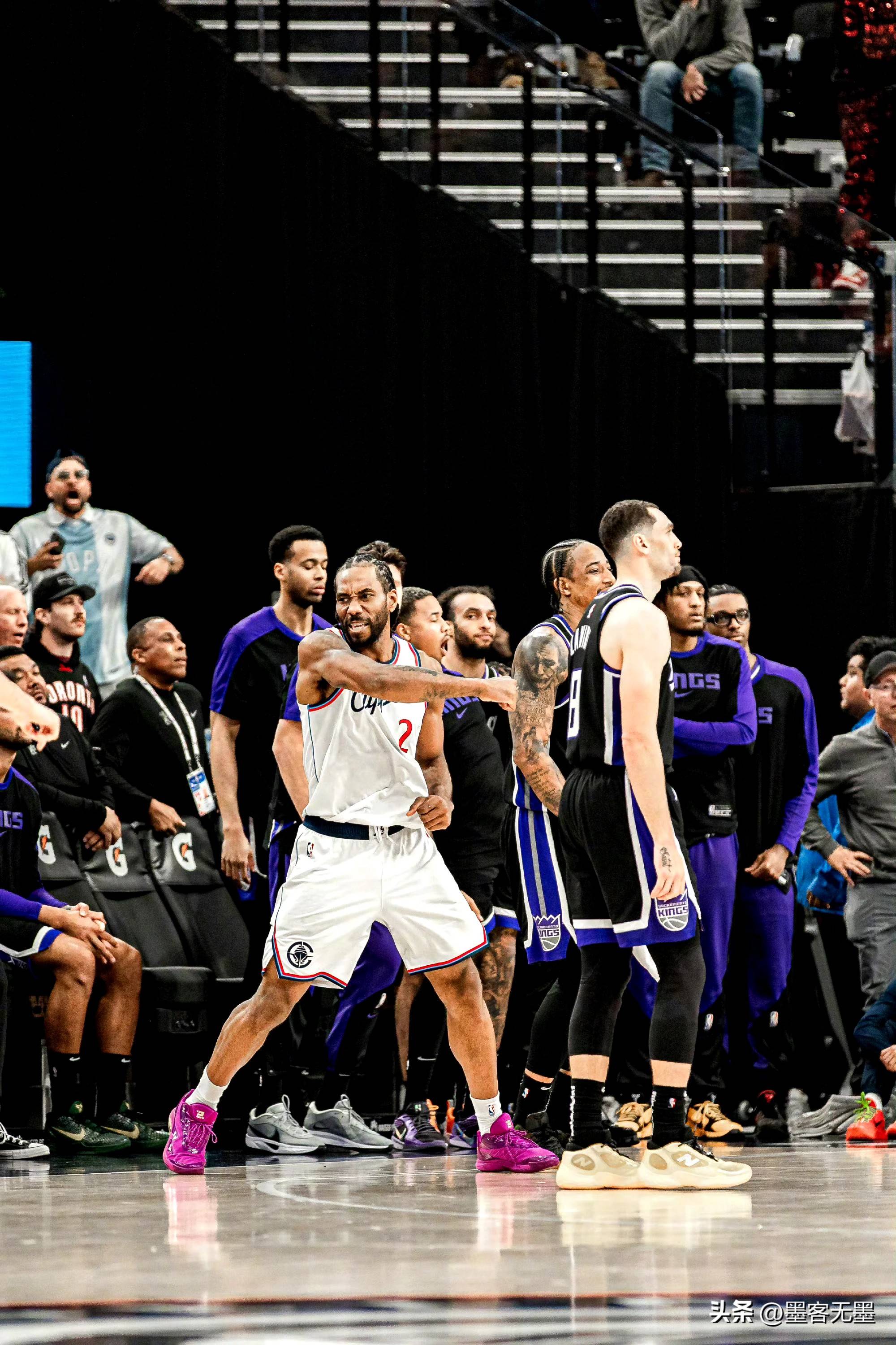 骑士完胜鹈鹕，德罗赞惊艳四座