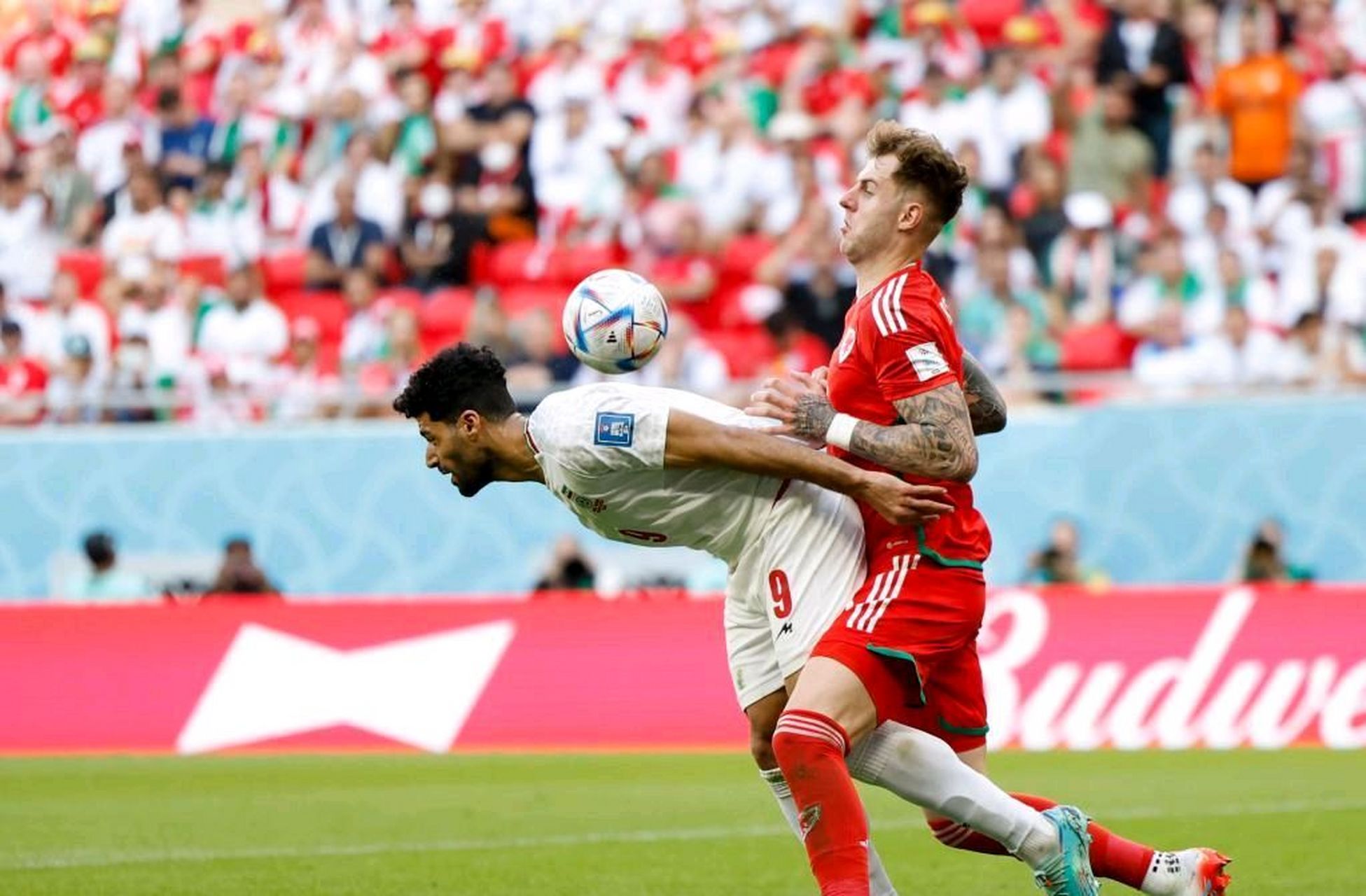 威尔士人在主场擊败对手，後防表現出色