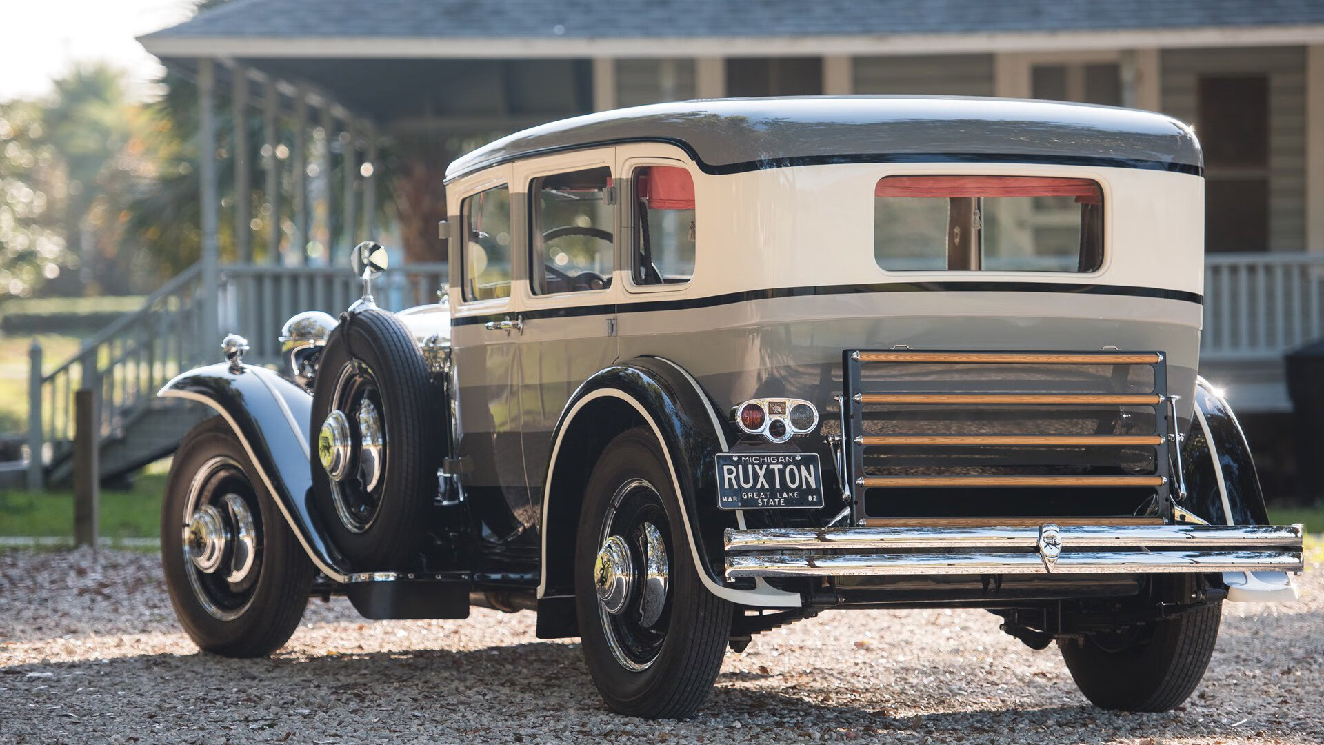 新王登基与东方闪电，姆巴佩的实力宣言与日本足球的震撼教育