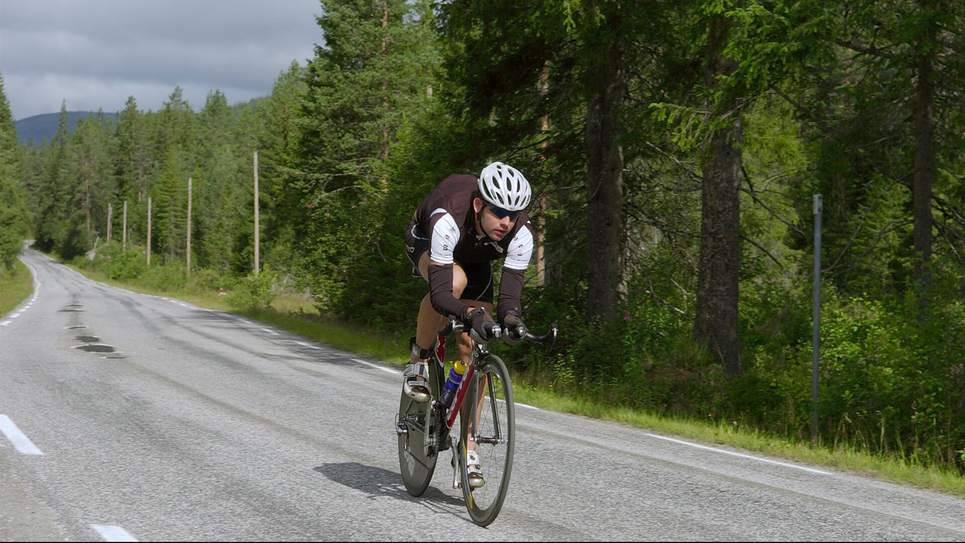 雄鹿强行终结开拓者，西亚卡姆关键一击定乾坤